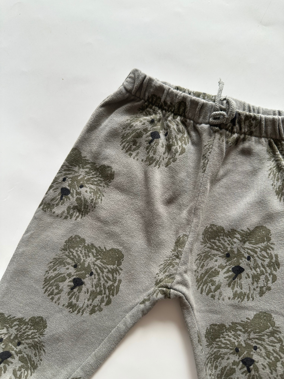 Hose ~ 68/74 ~ Zara
