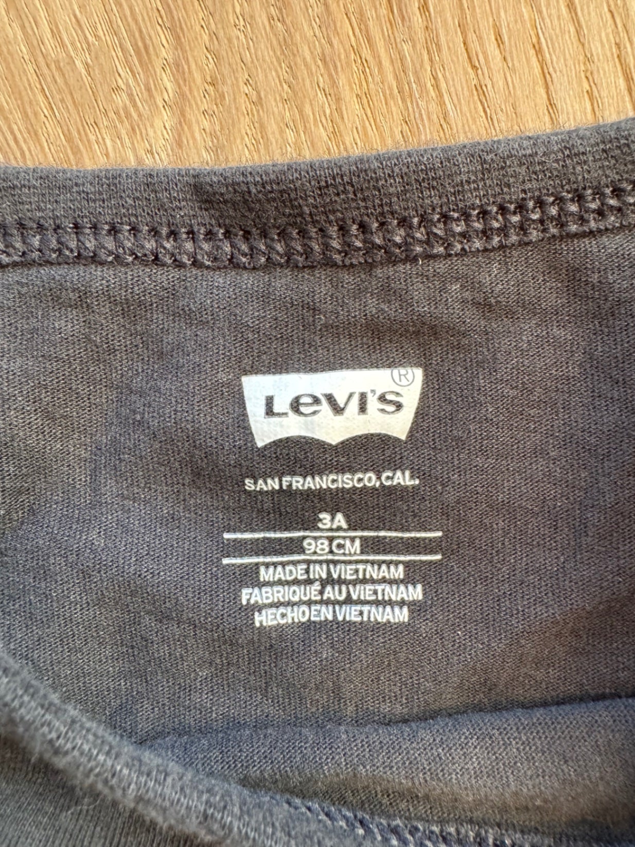 T-Shirt ~ 92/98 ~ Levi's