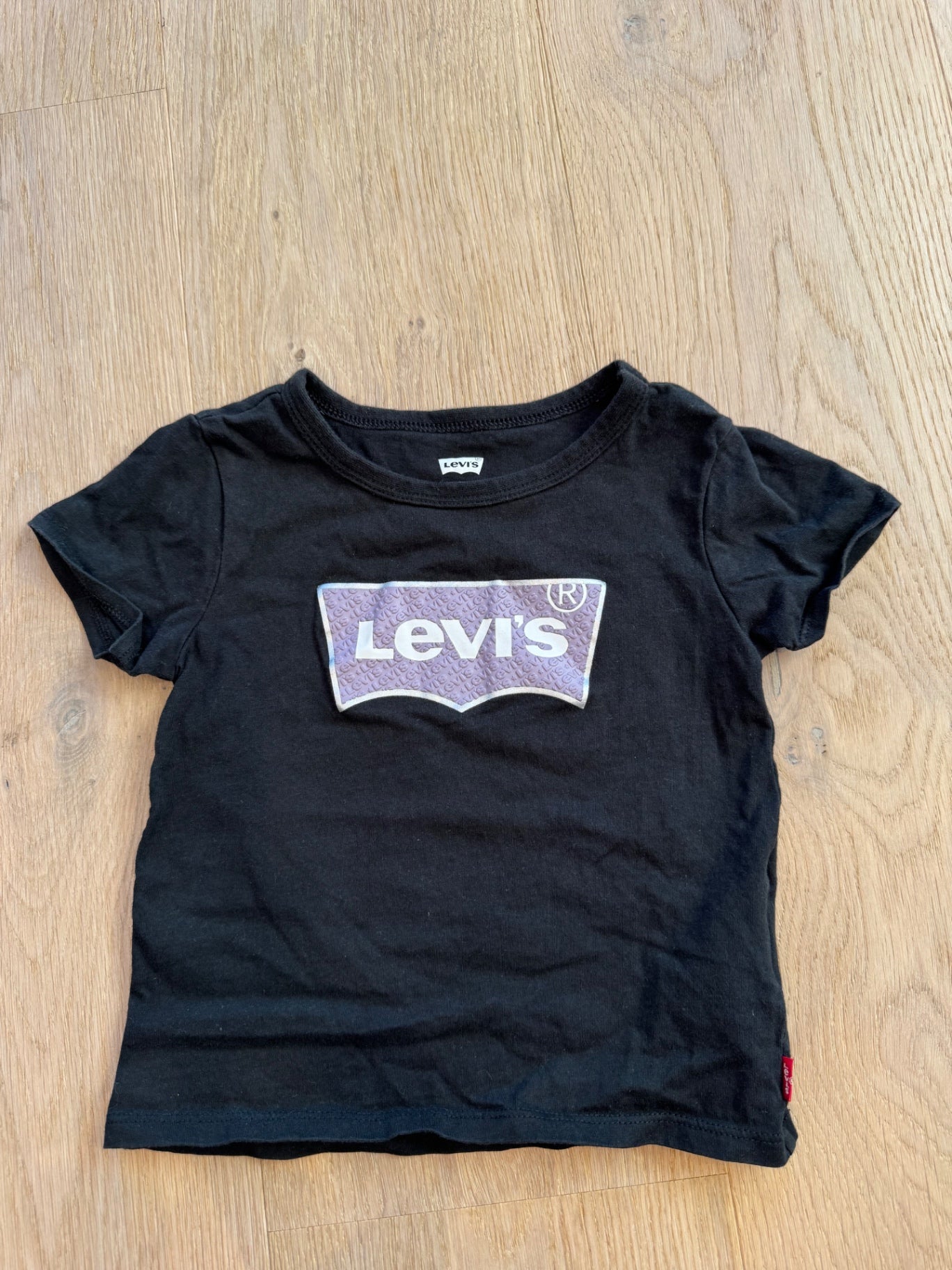 T-Shirt ~ 92/98 ~ Levi's